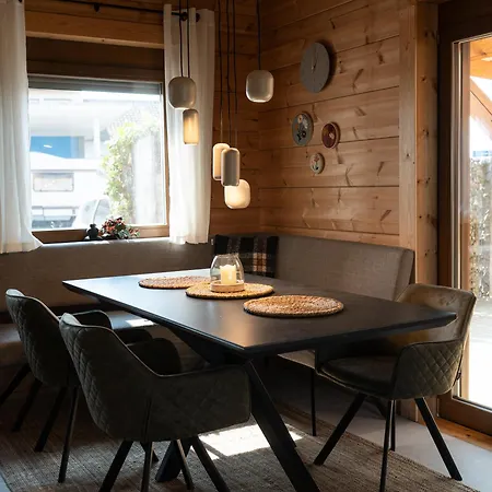 ゲストハウス Sohana I Design I And Guest I Sauna I Ac 3*
